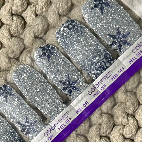 (NAKED) Color Street “Ice Ice Maybe” Blue Glitter Snowflake Design Nail Strips - Picture 1 of 1